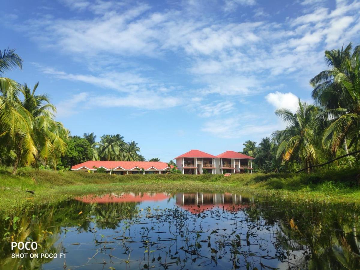 Hotel Exotica Squares Lakshmanpur Exteriör bild