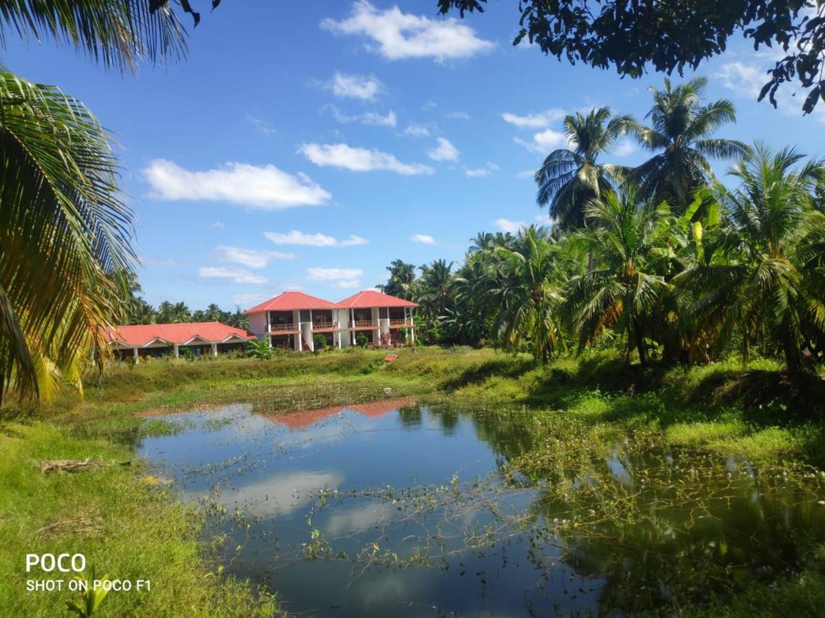 Hotel Exotica Squares Lakshmanpur Exteriör bild